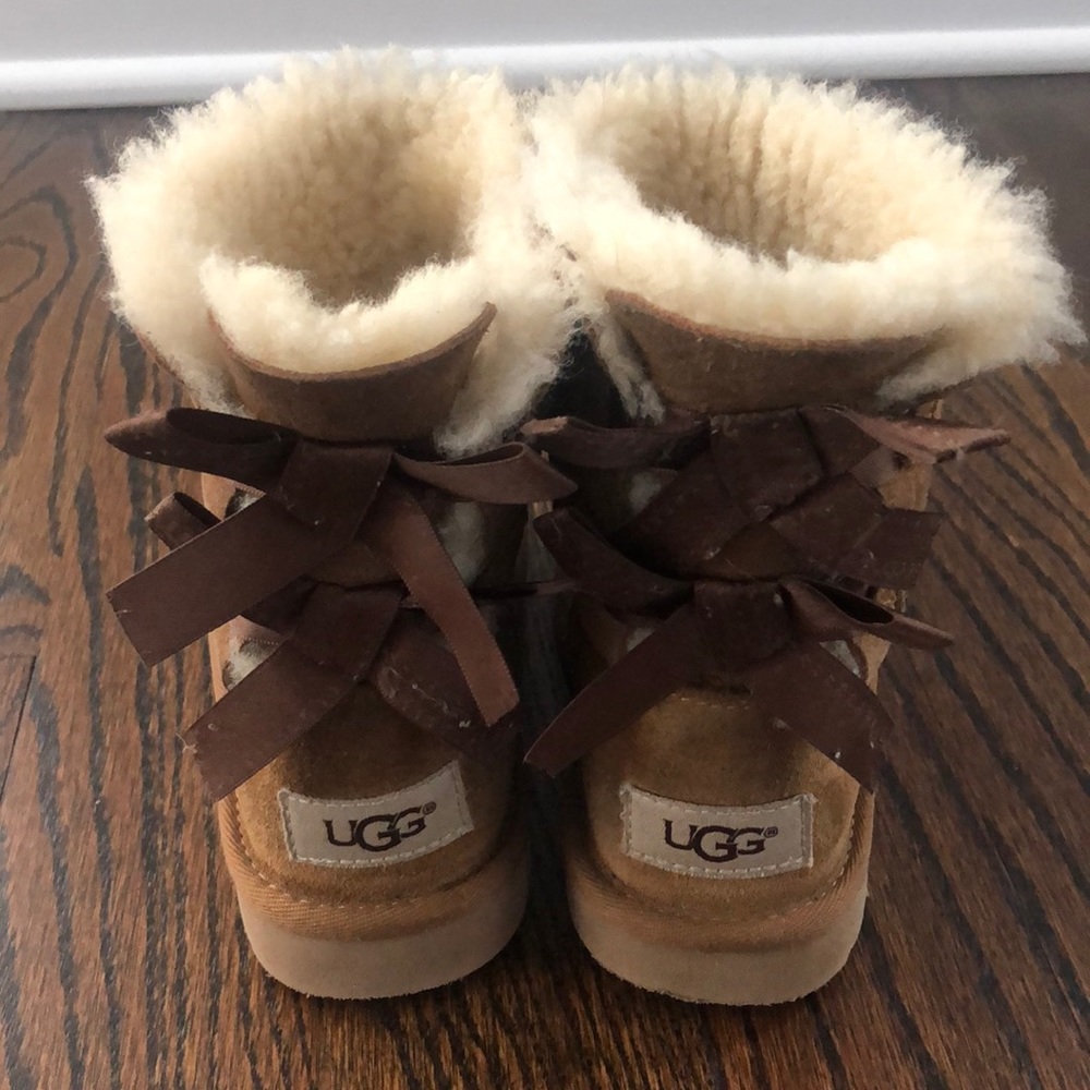 Uggs Girls’ Bailey Bow II Bow